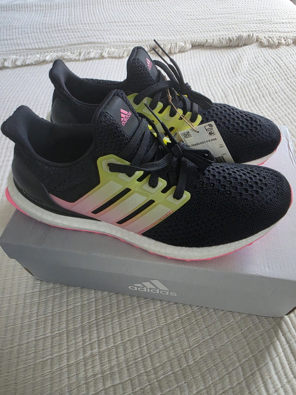Adidas Ultraboost DNA 5.0 Womens Size 9